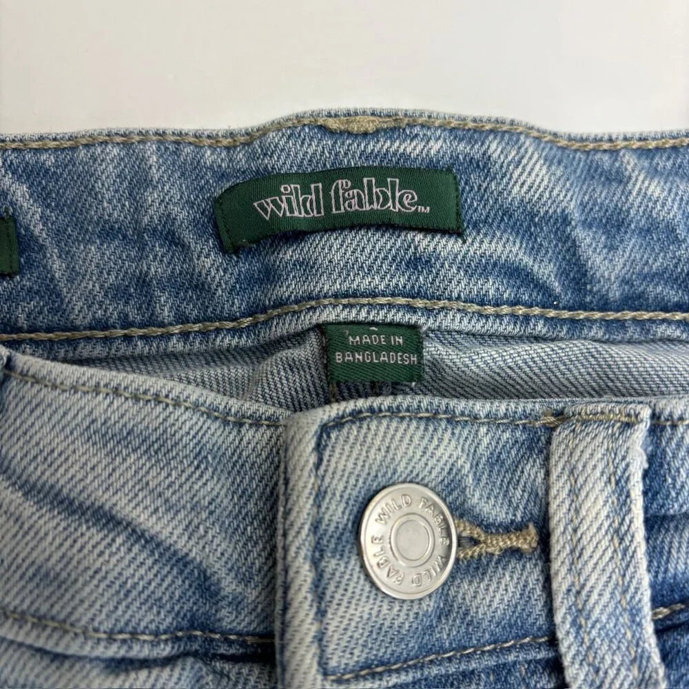 Wild Fable High Rise Straight Distressed Raw Hem‎ Women's size 4 Blue Jeans